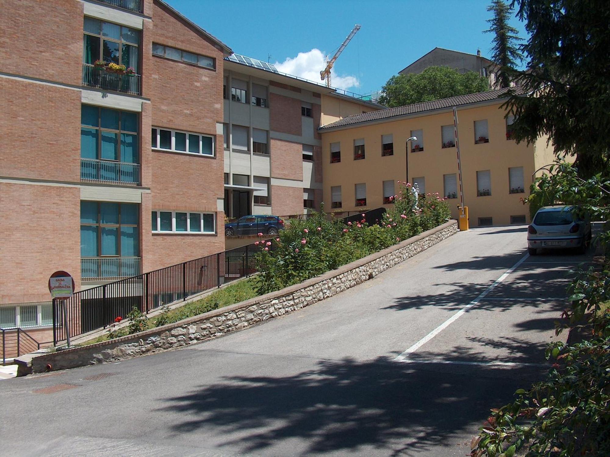 Casa Religiosa Di Ospitalita Nazareno Hotel Spoleto Luaran gambar